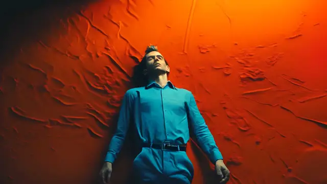 Hypnotic (Leo Espinoza) by Leo Espinoza